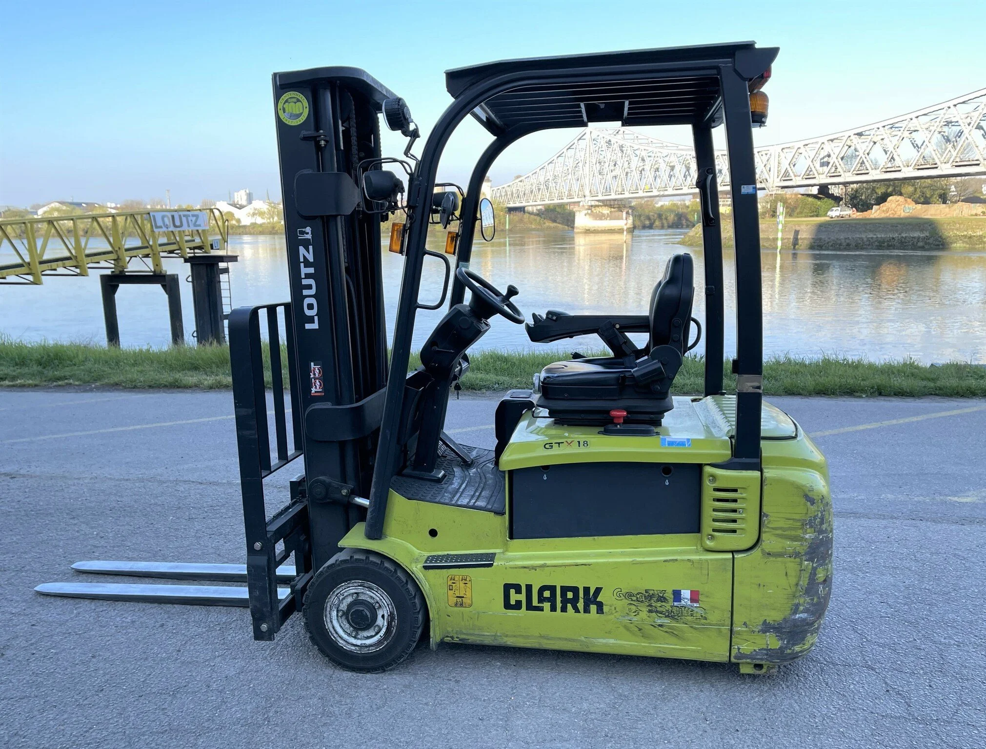 Clark - GTX18 - chariot élévateur électrique