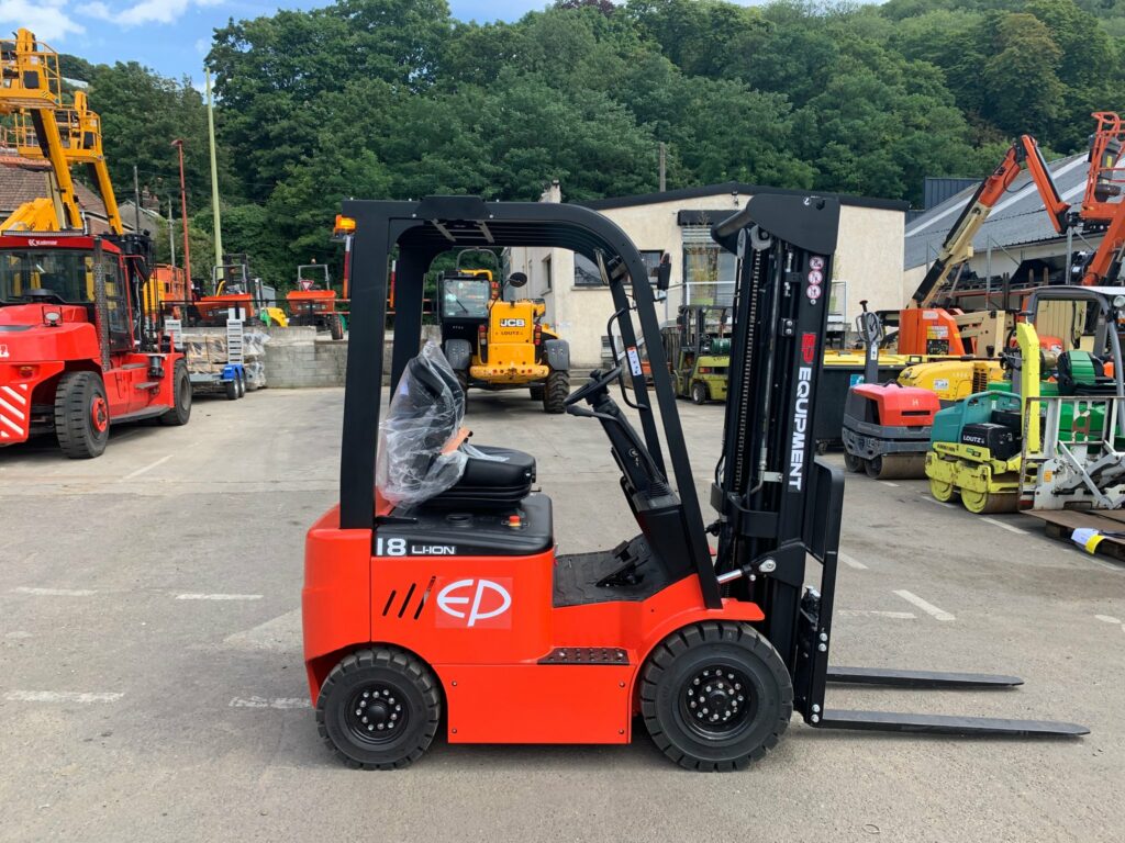 EP Equipment - EFL181 - chariot élévateur électrique