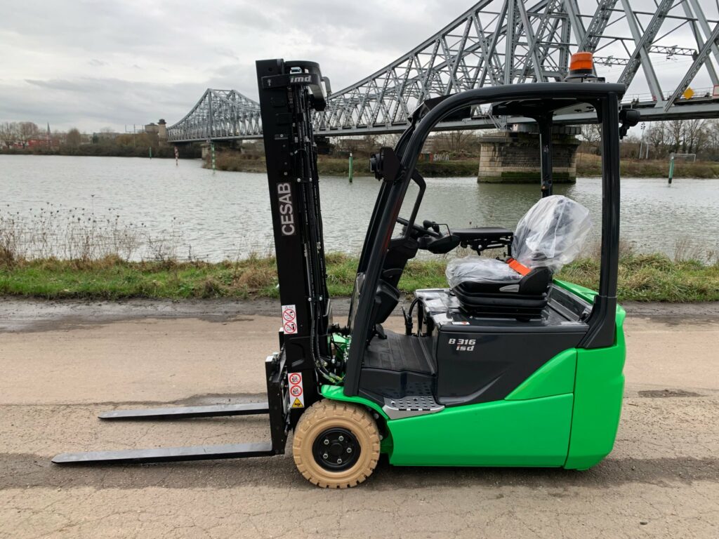 CESAB - B316II - chariot élévateur électrique