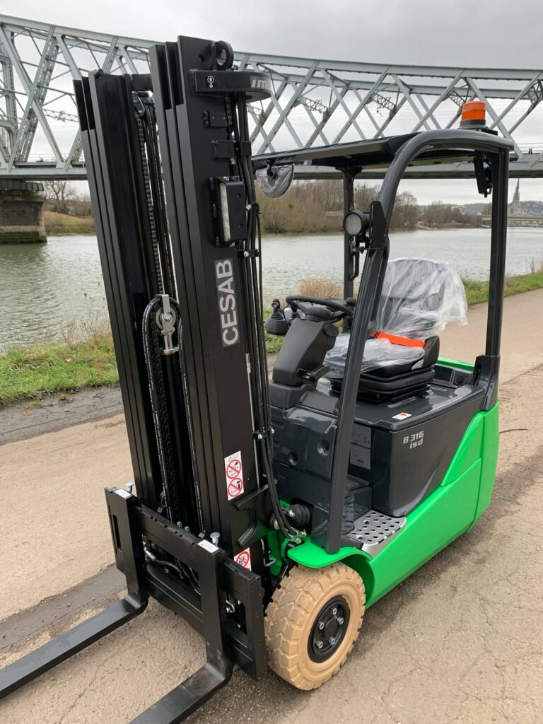 CESAB - B316II - chariot élévateur électrique