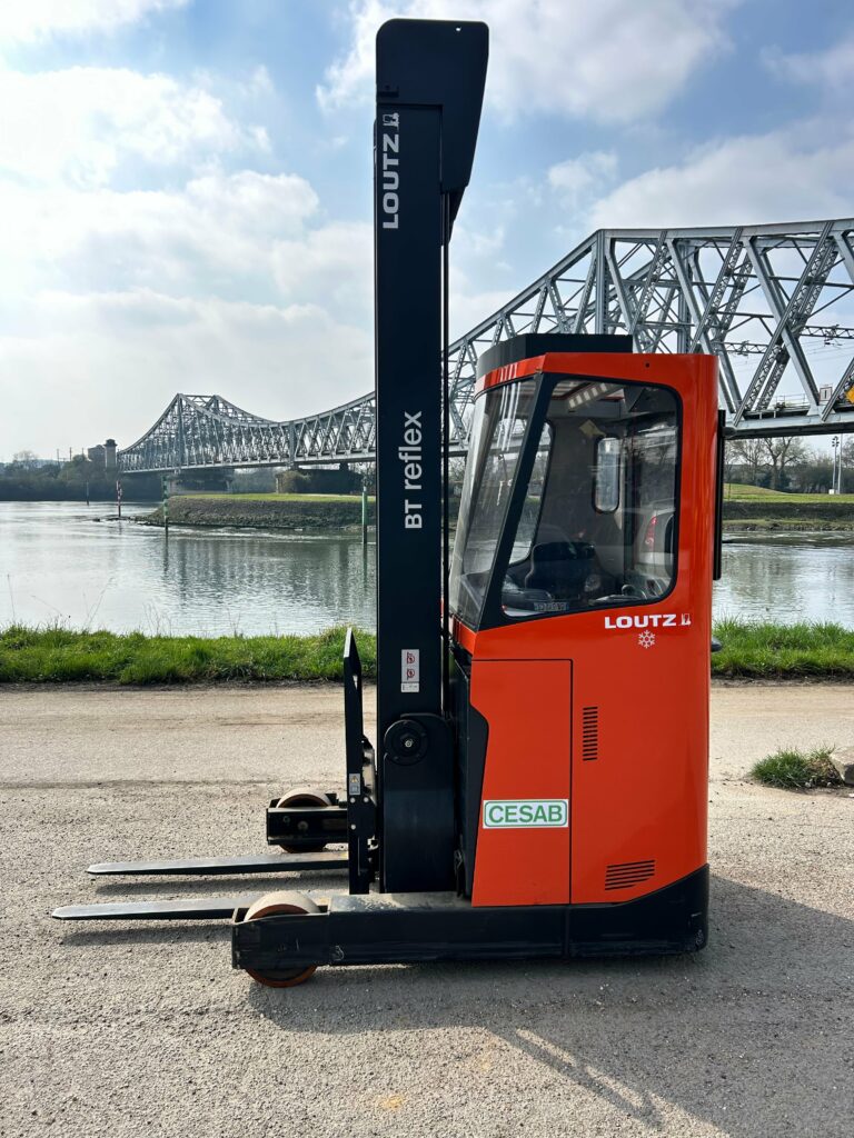Toyota - RRE140HCC - chariot à mât rétractable
