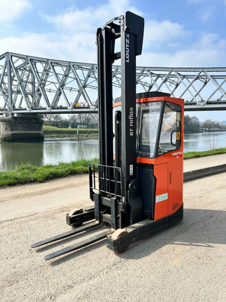 Toyota - RRE140HCC - chariot à mât rétractable