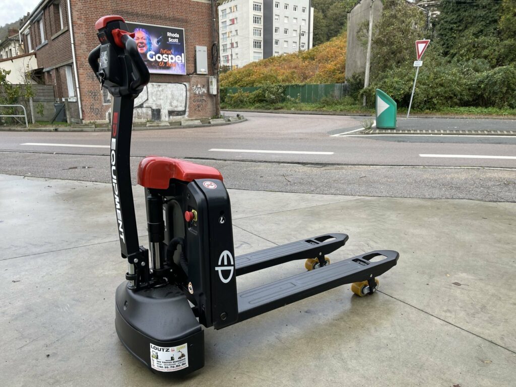 EP Equipment - EPL185 - transpalette électrique