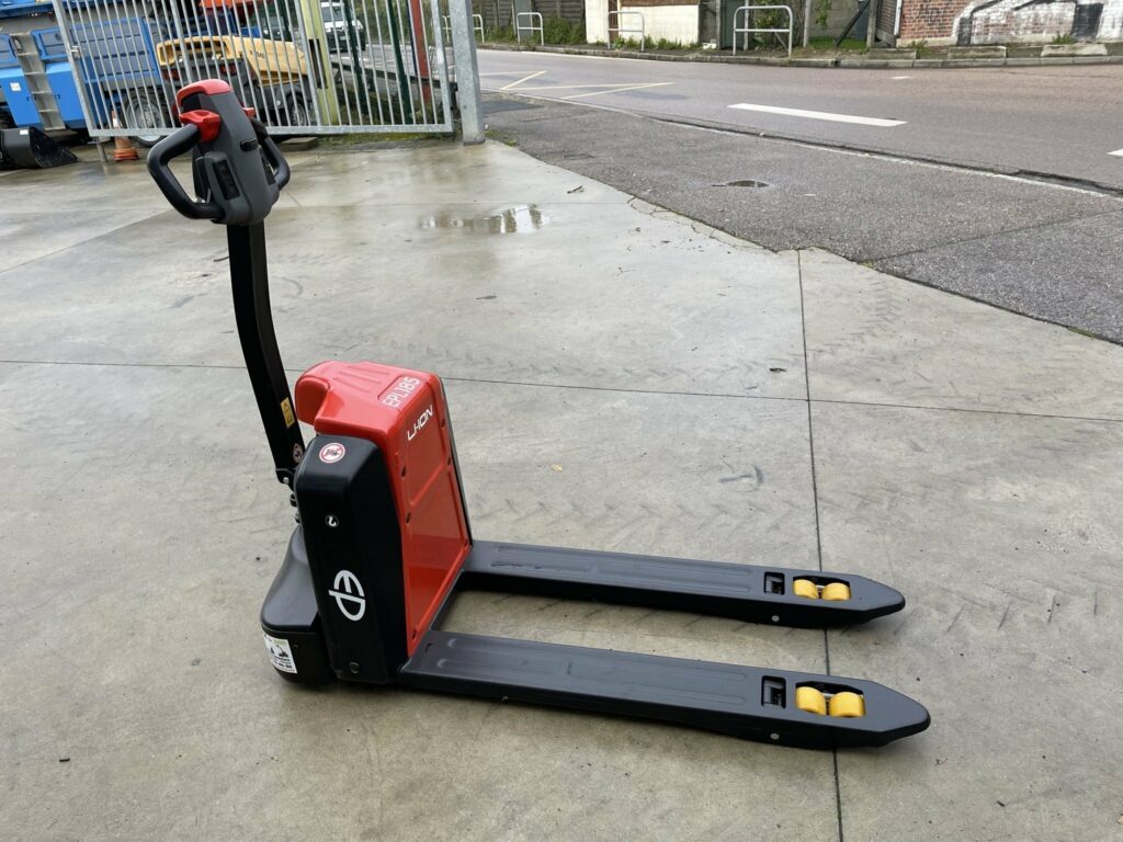 EP Equipment - EPL185 - transpalette électrique