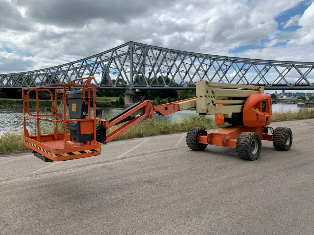 JLG - 510AJ - nacelle articulée