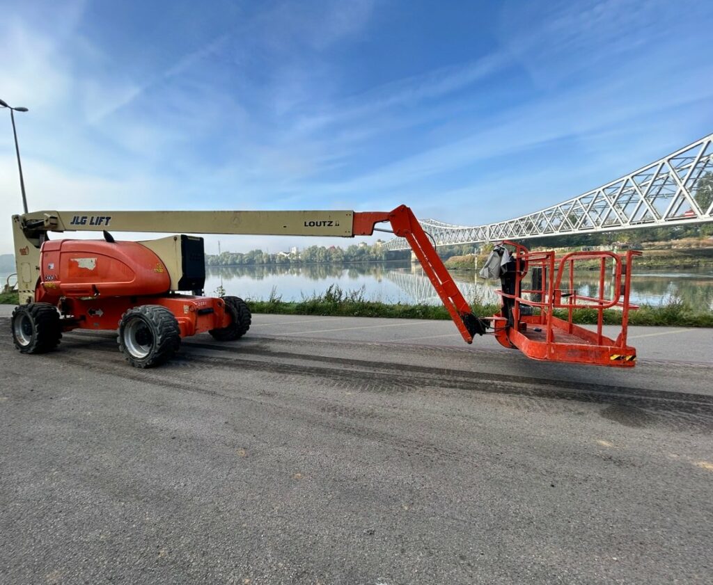 JLG - 800AJ - nacelle articulée