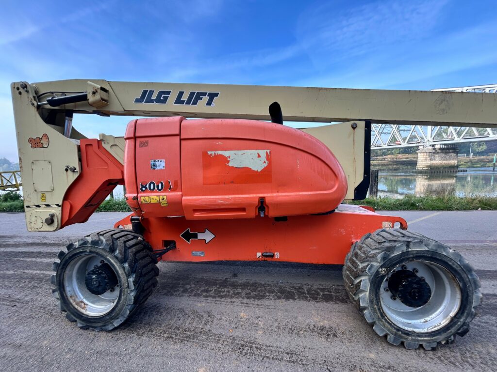 JLG - 800AJ - nacelle articulée