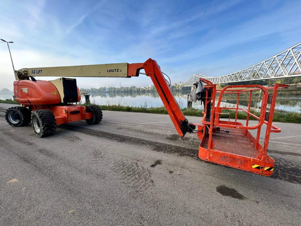 JLG - 800AJ - nacelle articulée
