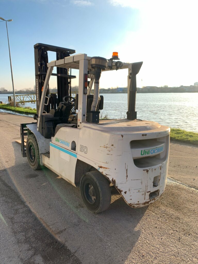 UniCarriers - DG1F4A50Q - chariot élévateur diesel