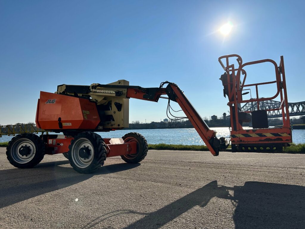 JLG - 340AJ - nacelle articulée