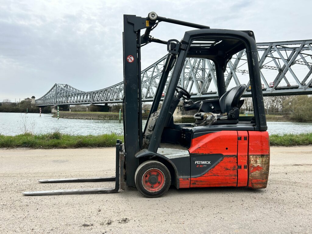 Linde - E16C-02 - chariot élévateur électrique