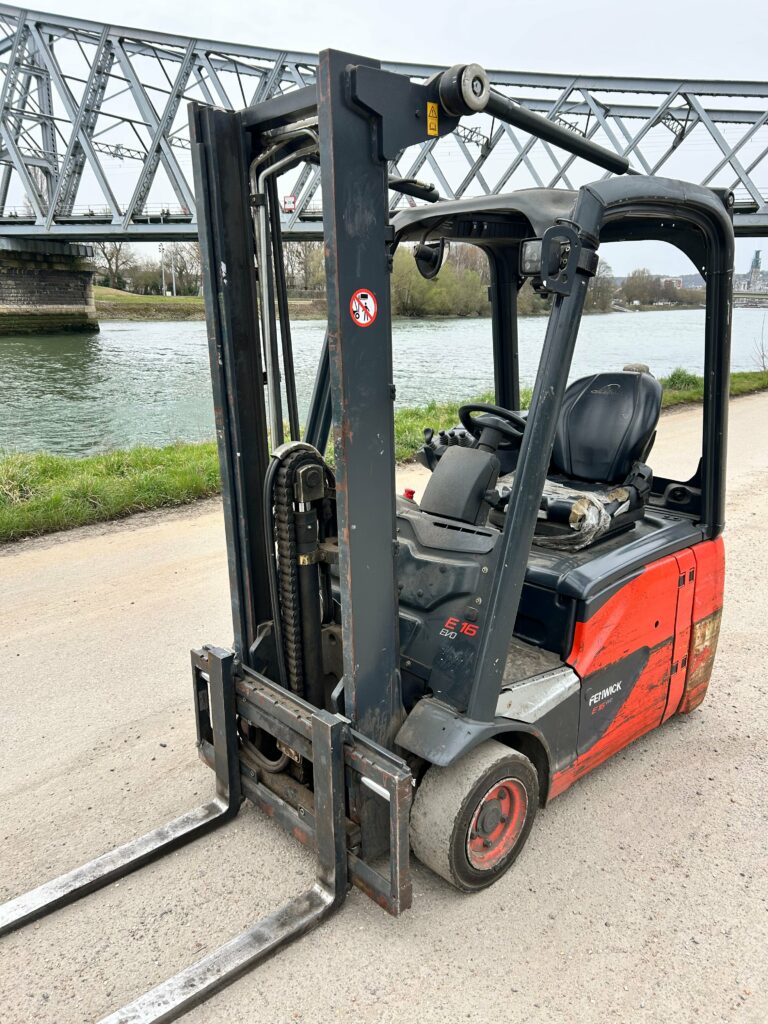 Linde - E16C-02 - chariot élévateur électrique