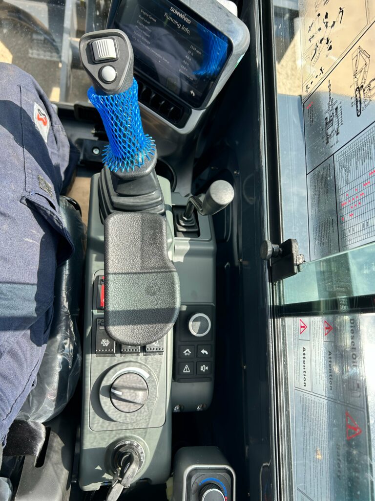 Sunward - SWE60UF - mini-pelle