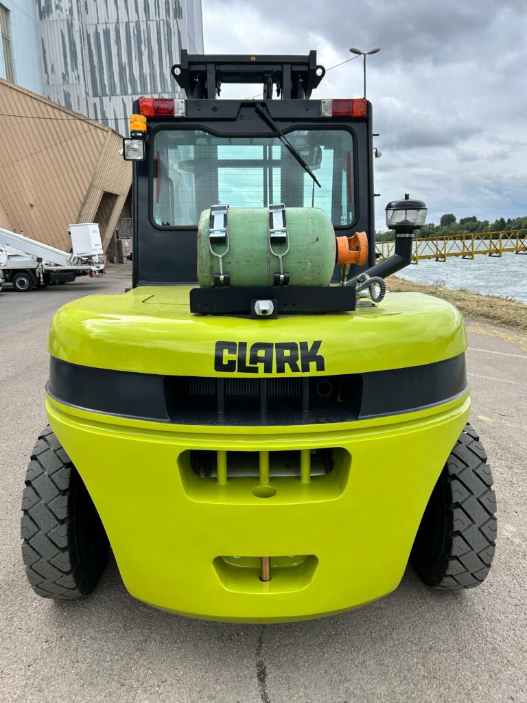 Clark - C75L - chariot élévateur gaz