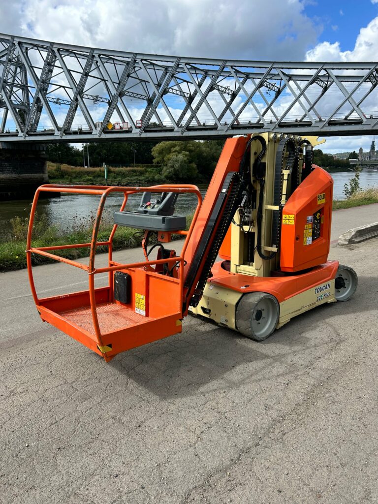 JLG - Toucan 12E+ - vertical lift platform