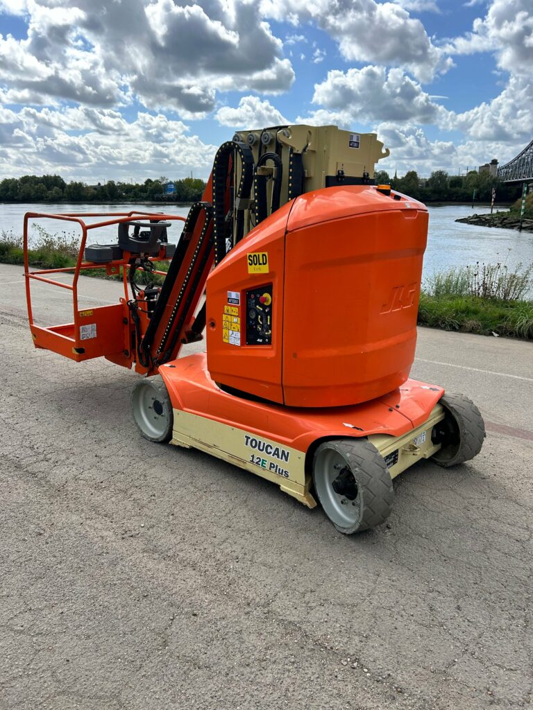 JLG - Toucan 12E+ - vertical lift platform