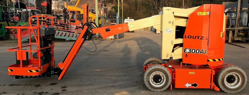 JLG - E300AJ - nacelle articulée