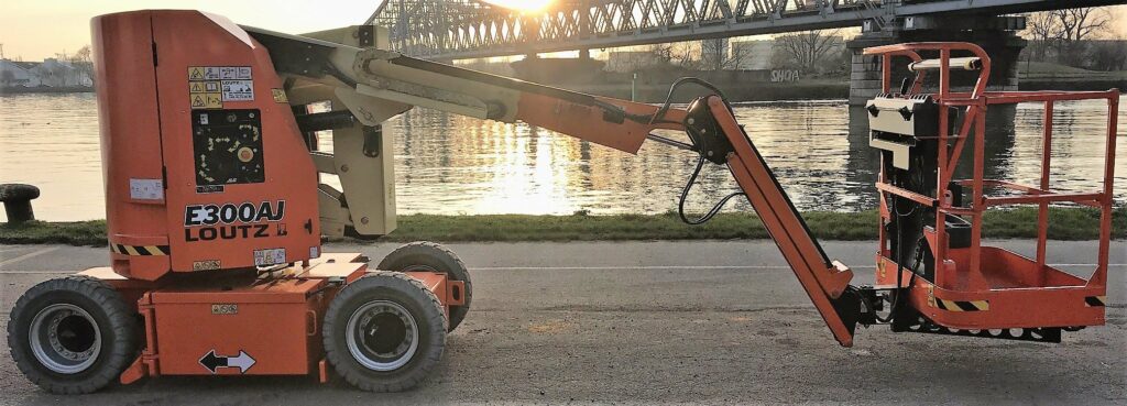 JLG - E300AJ - nacelle articulée