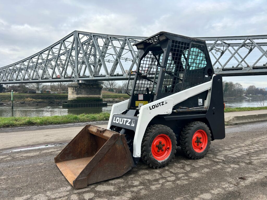 Bobcat - S70 - mini wheeled loader