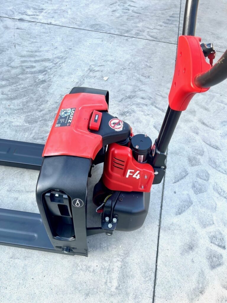 EP Equipment - F4 - transpalette électrique
