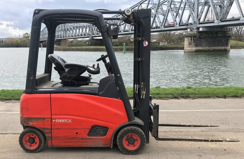 Fenwick - E16PH-01 - chariot élévateur électrique