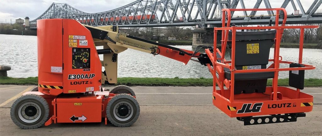 JLG - E300AJP - nacelle articulée