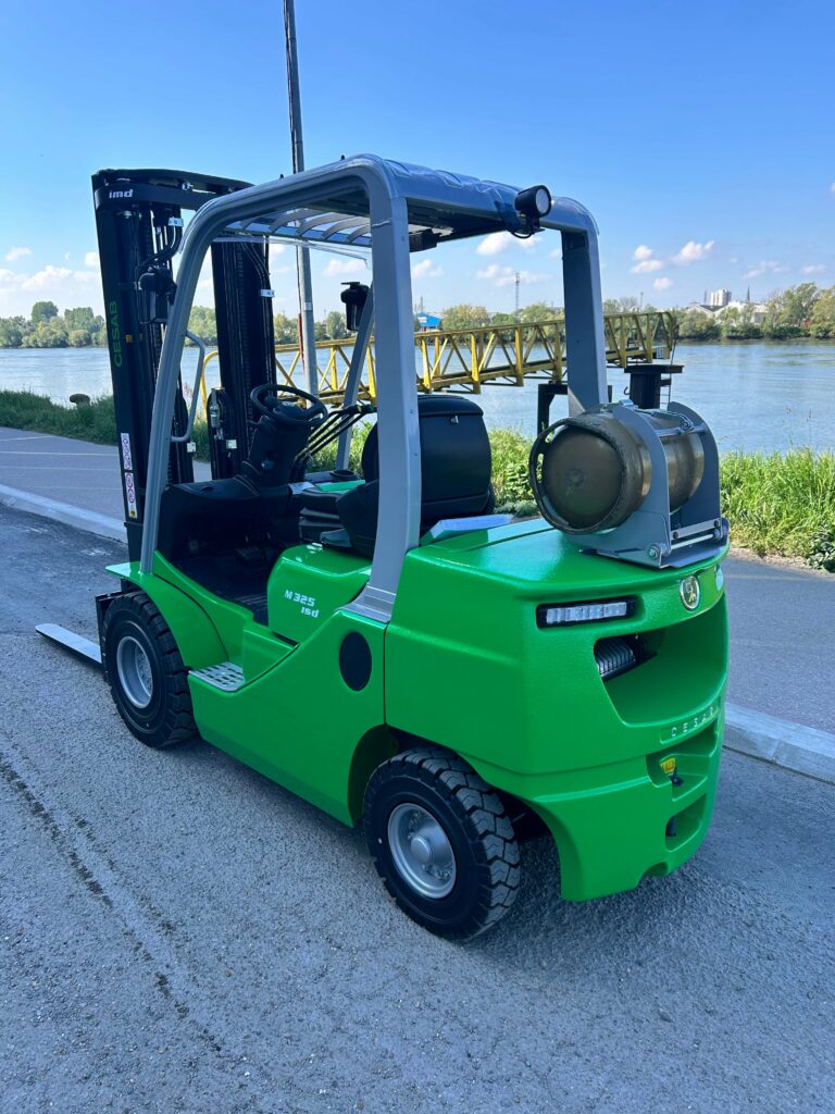 CESAB - M325GV - chariot élévateur gaz