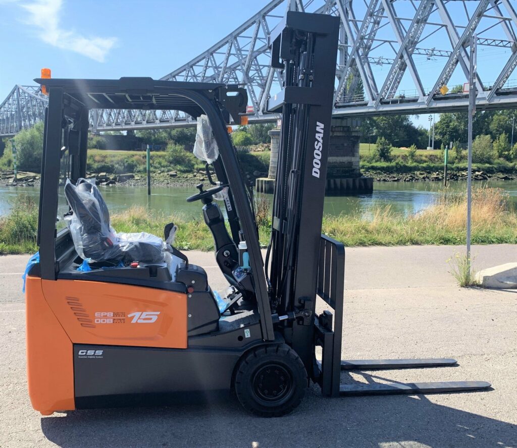 Doosan - BT15T7 - chariot élévateur électrique