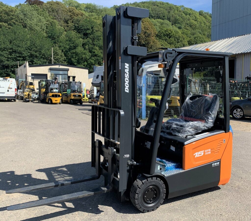 Doosan - BT15T7 - chariot élévateur électrique