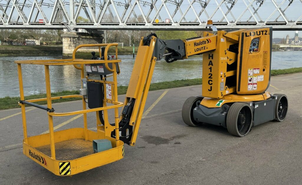 Haulotte - HA12CJ+ - nacelle articulée