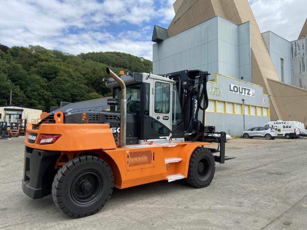 Doosan - D160S-7 - chariot élévateur