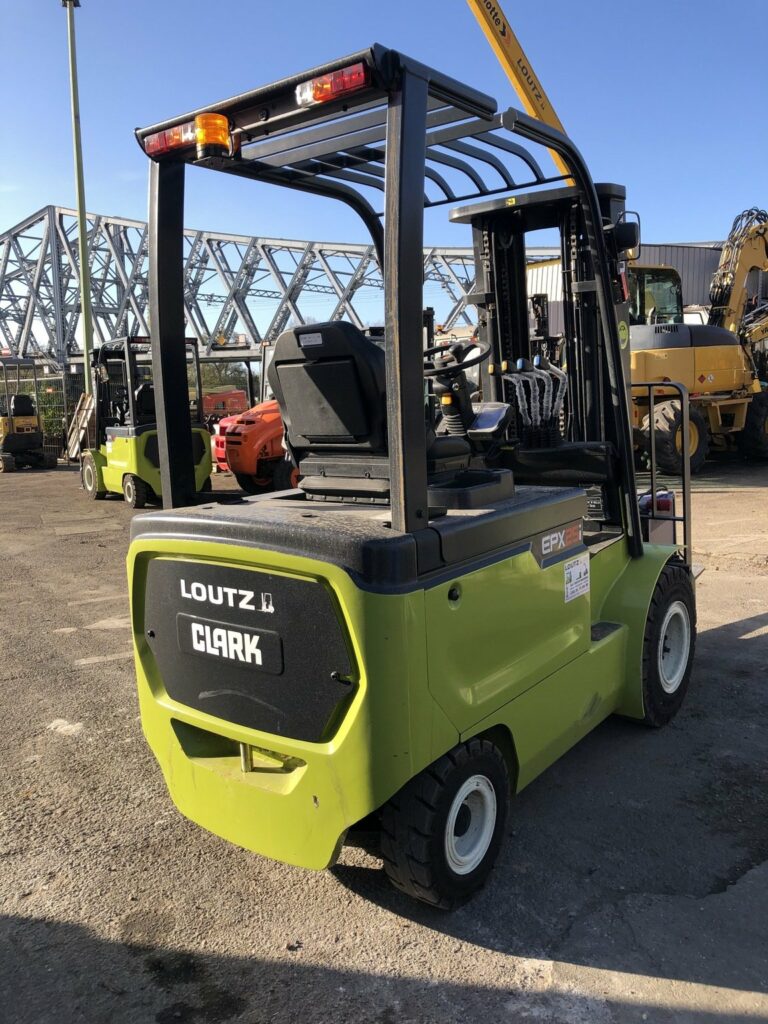 Clark - EPX25I - chariot élévateur électrique