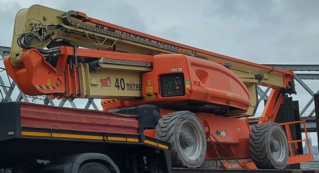 JLG - 1250AJP - nacelle articulée