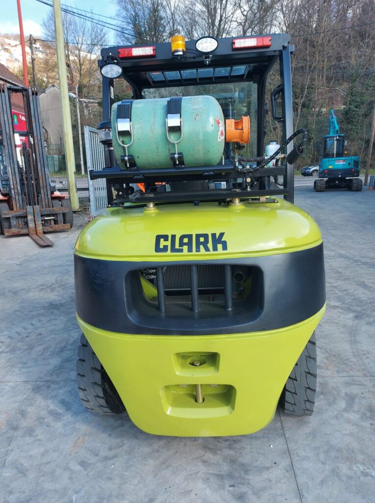 Clark - C50sL - chariot élévateur gaz