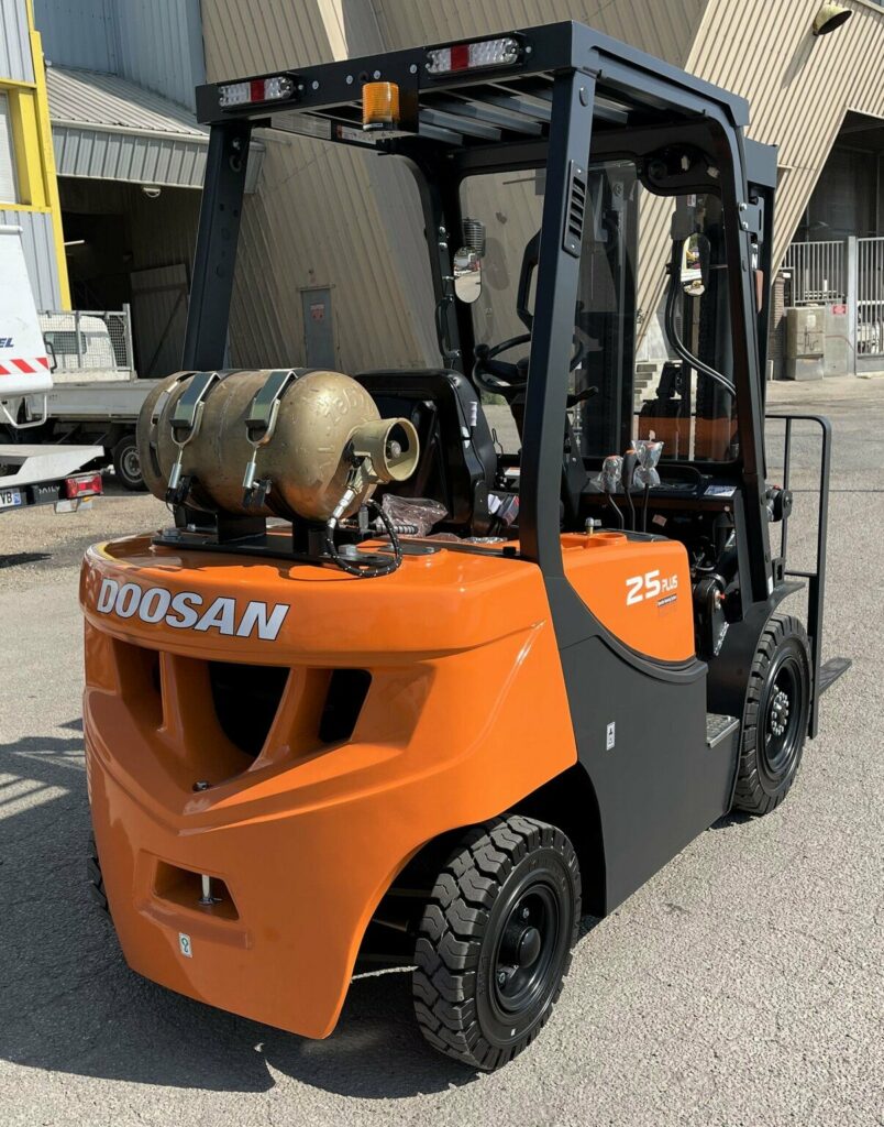 Doosan - G25GP - chariot élévateur gaz