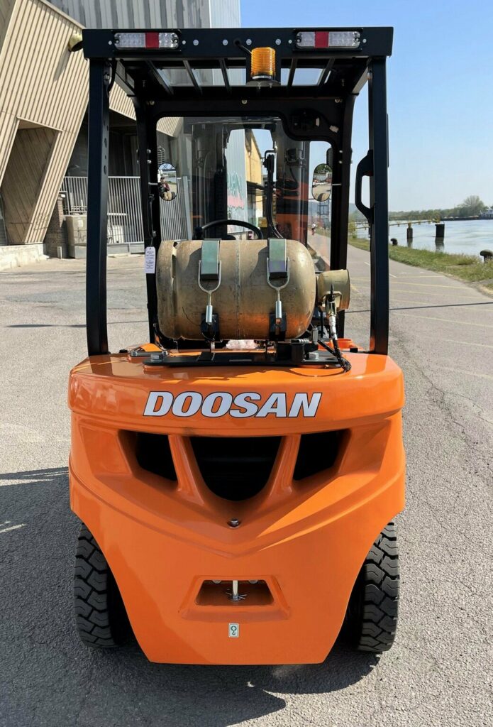 Doosan - G25GP - chariot élévateur gaz
