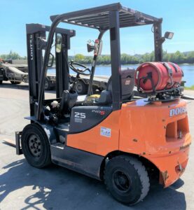 Doosan - G25E-5 - chariot élévateur gaz