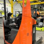 BT - RRE140C - chariot à mât rétractable