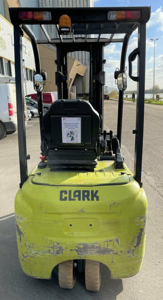 Clark - GTX 16 - chariot élévateur électrique