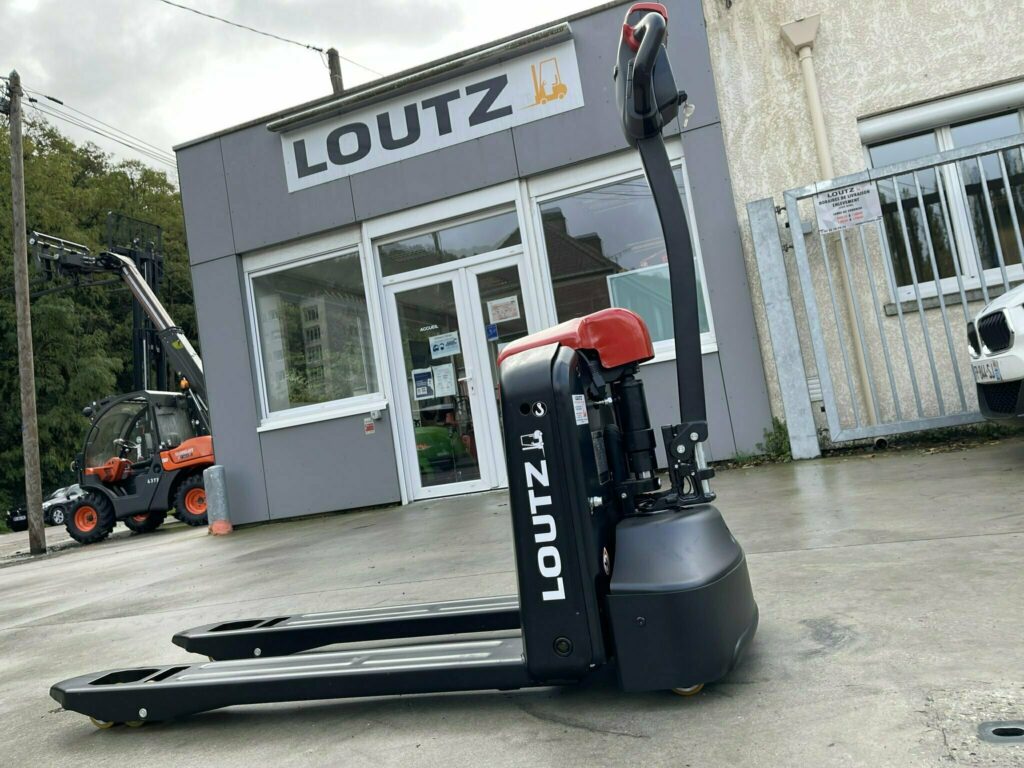EP Equipment - EPL154 - transpalette électrique