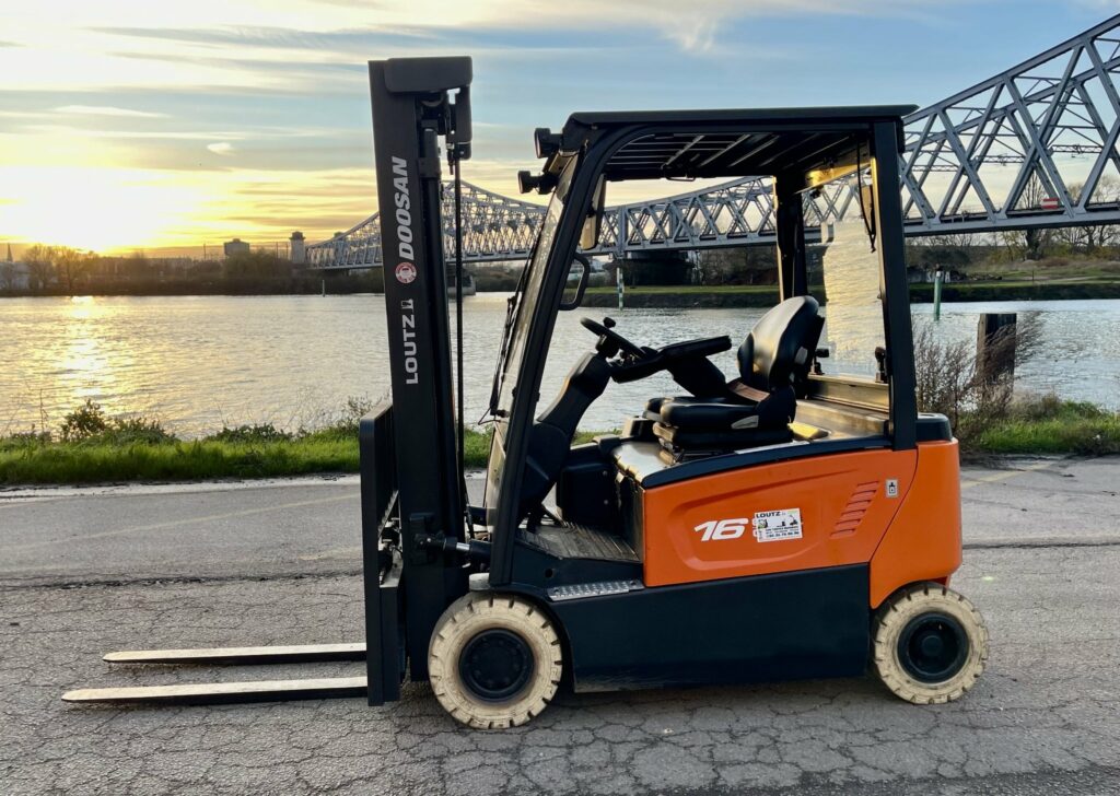 Doosan - B16X-7 - chariot élévateur électrique