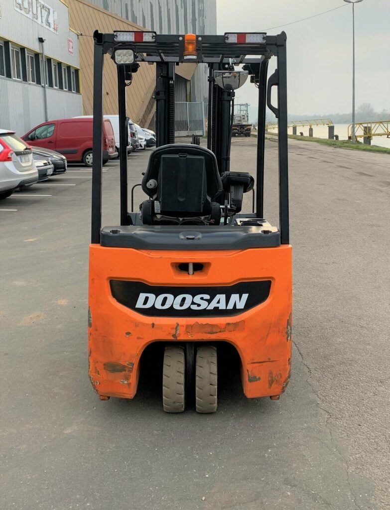 Doosan - B18T-7 - chariot élévateur électrique