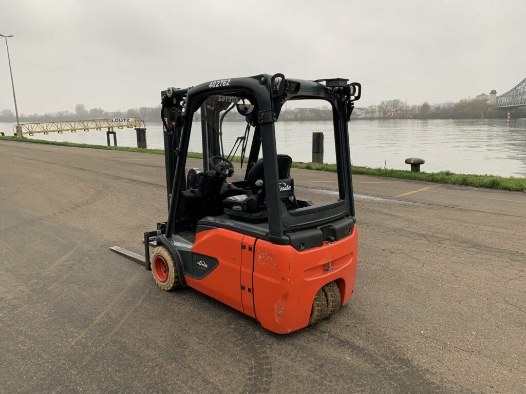 Linde - E18-02 - chariot élévateur électrique