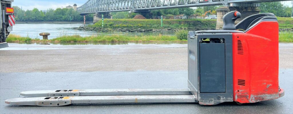 Fenwick Linde - T24SP - transpalette