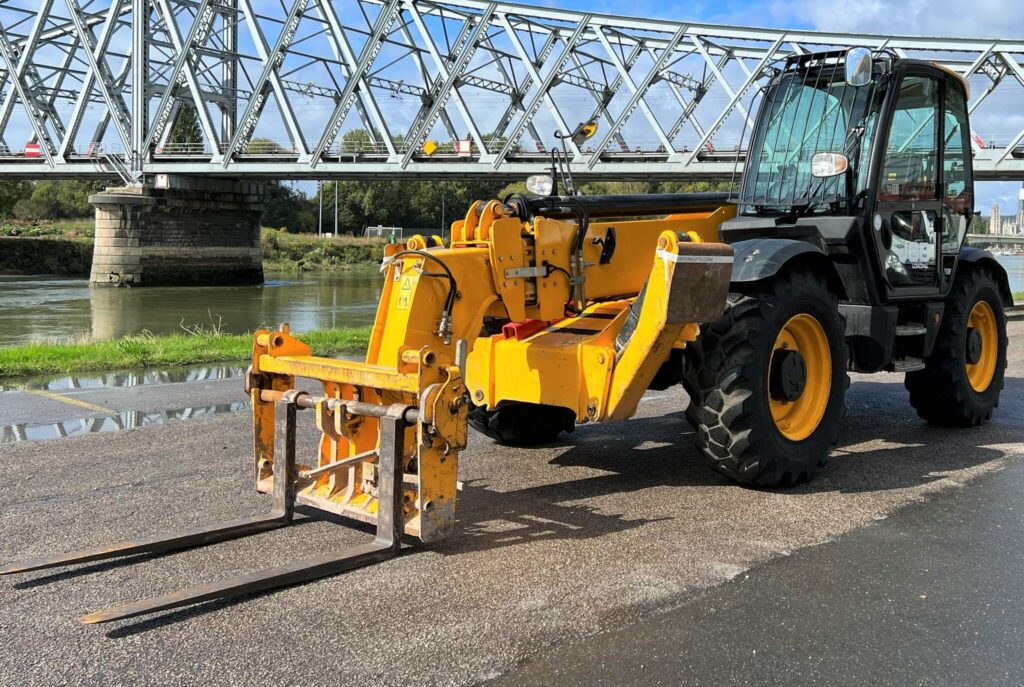 JCB - 540-140 - chariot élévateur télescopique