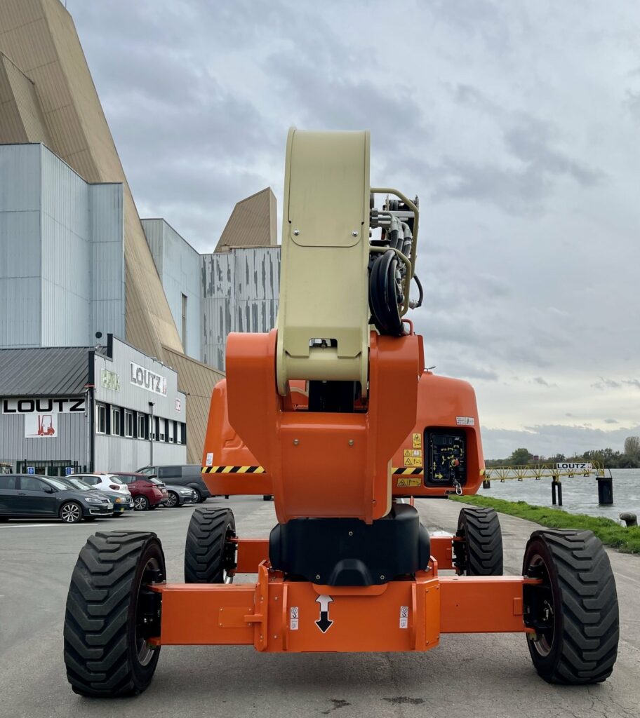 JLG - 1250AJP - nacelle articulée