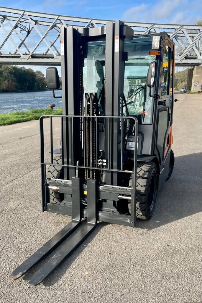 Doosan - D25NXS - chariot élévateur diesel