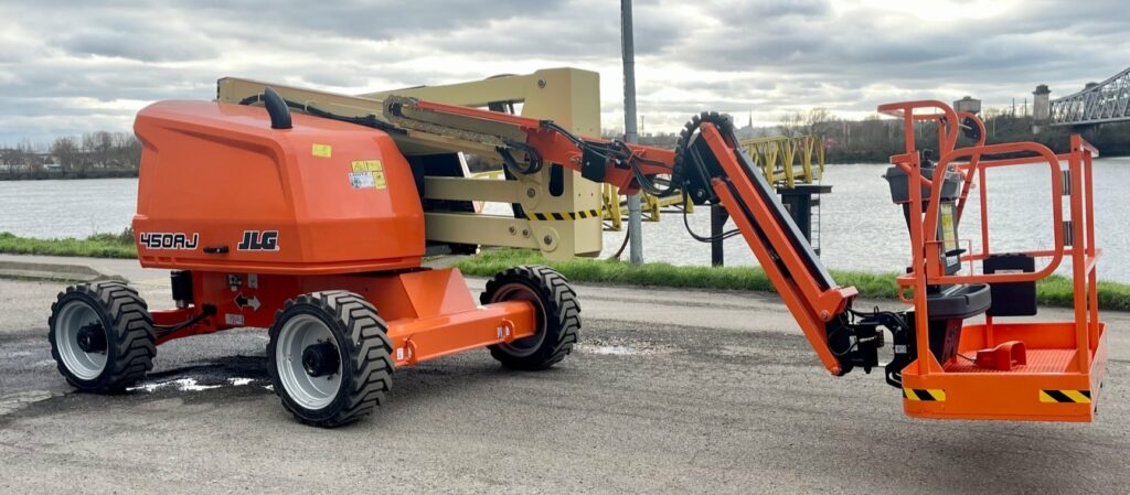 JLG - 450AJ - nacelle articulée