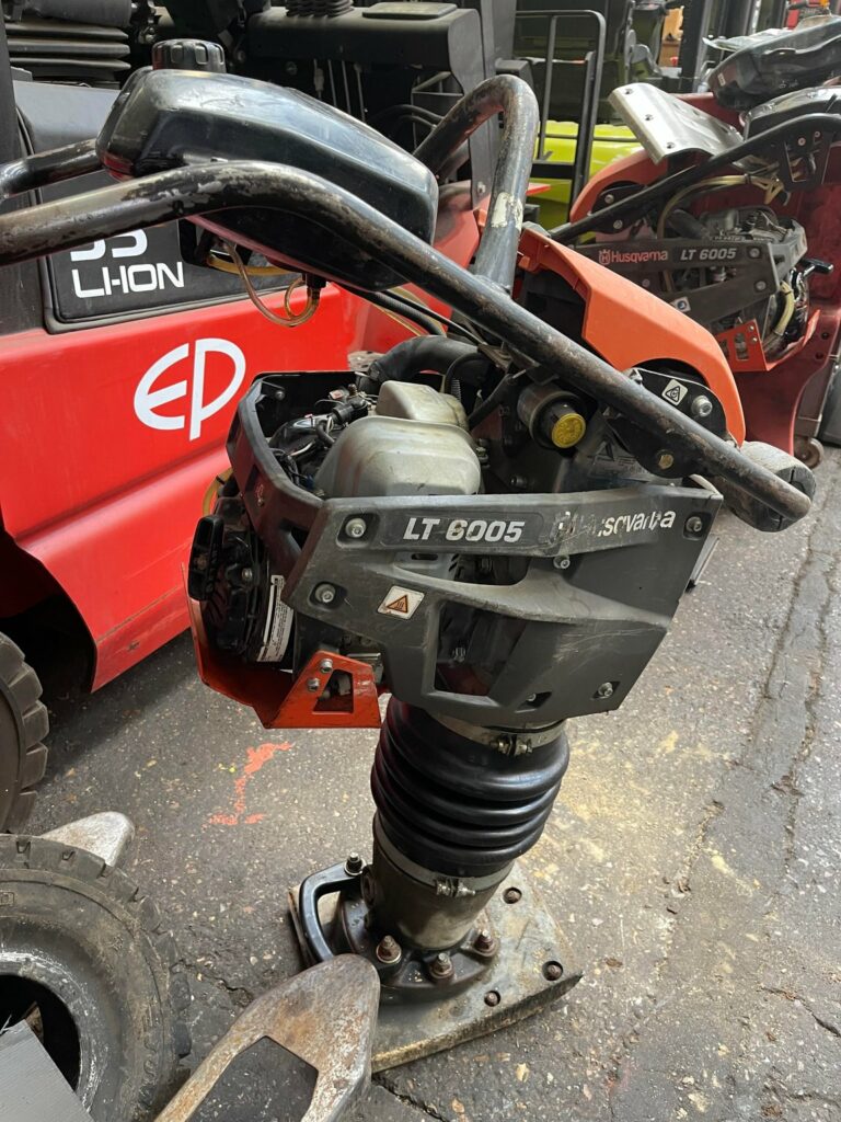 Husqvarna - LT6005 - vibrating tamper