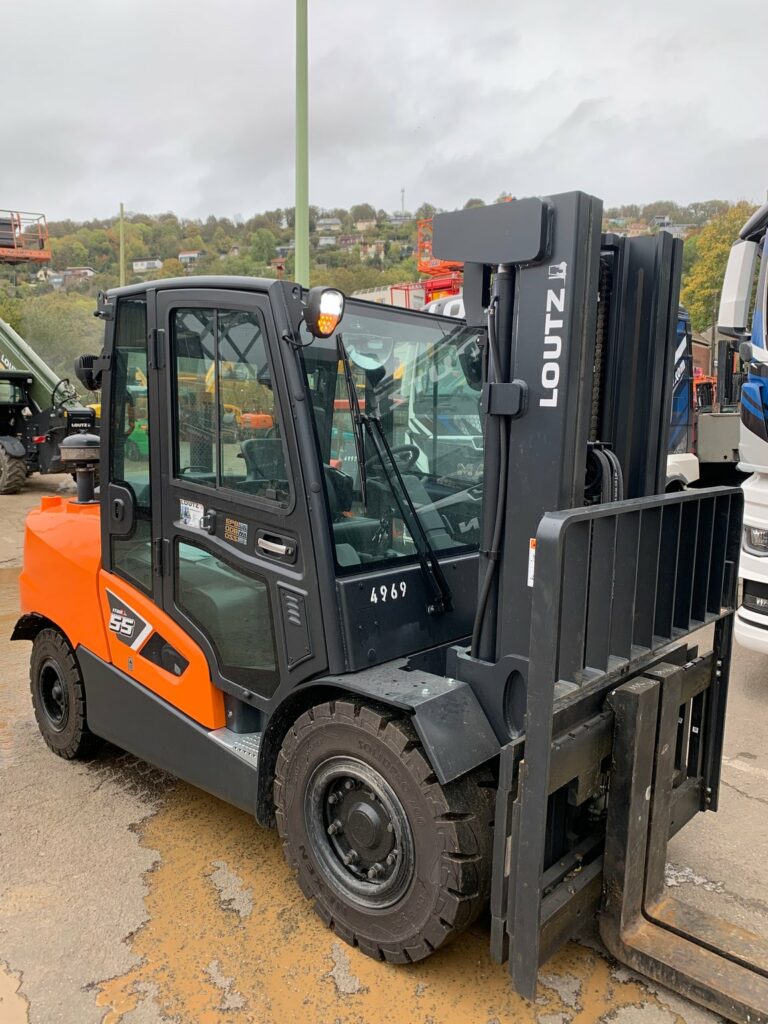 Doosan - D55C-9 - chariot élévateur diesel